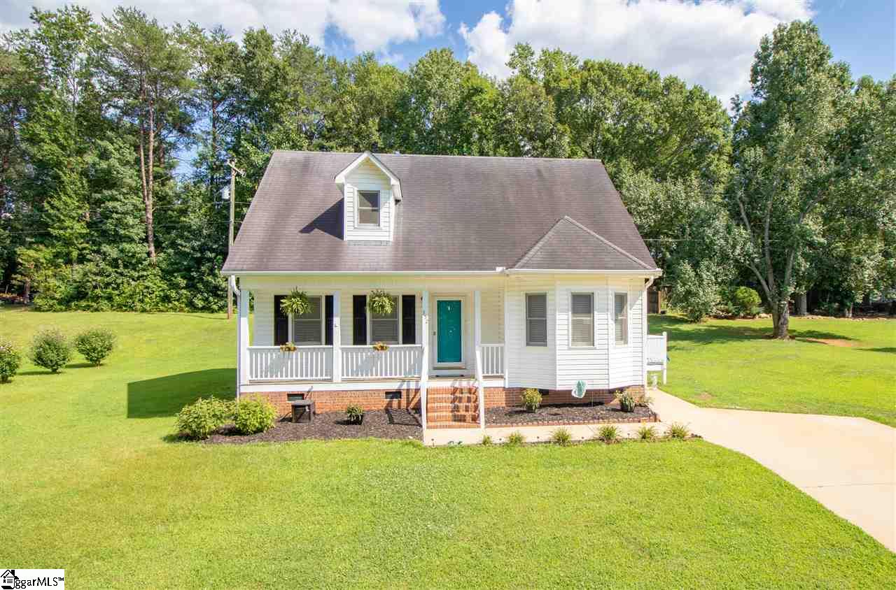 Property image 1 at 352 Springdale Avenue, Liberty, SC 29657