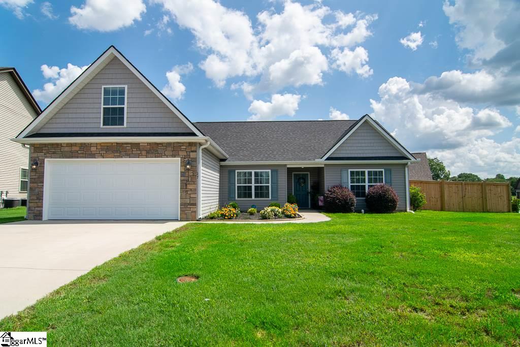 Property image 1 at 27 Horizon Drive, Simpsonville, SC 29681