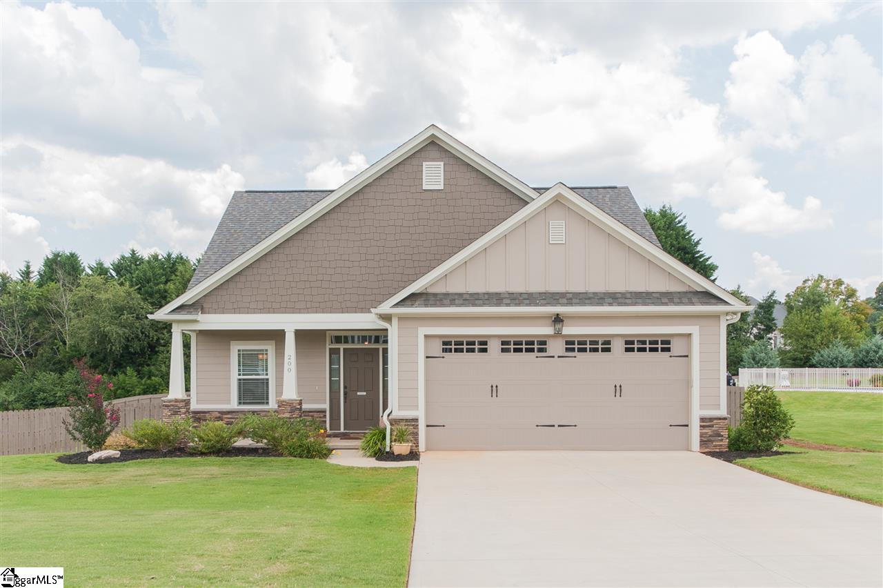 Property image 1 at 200 Kirklen Lane, Taylors, SC 29687