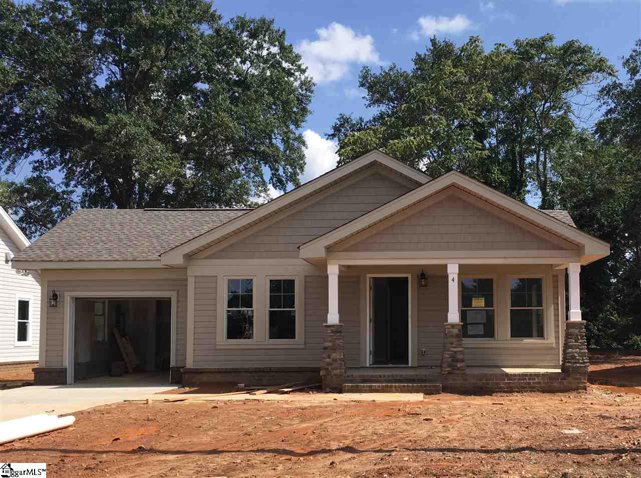 Property image 1 at 4 Walcott Street, Greenville, SC 29609