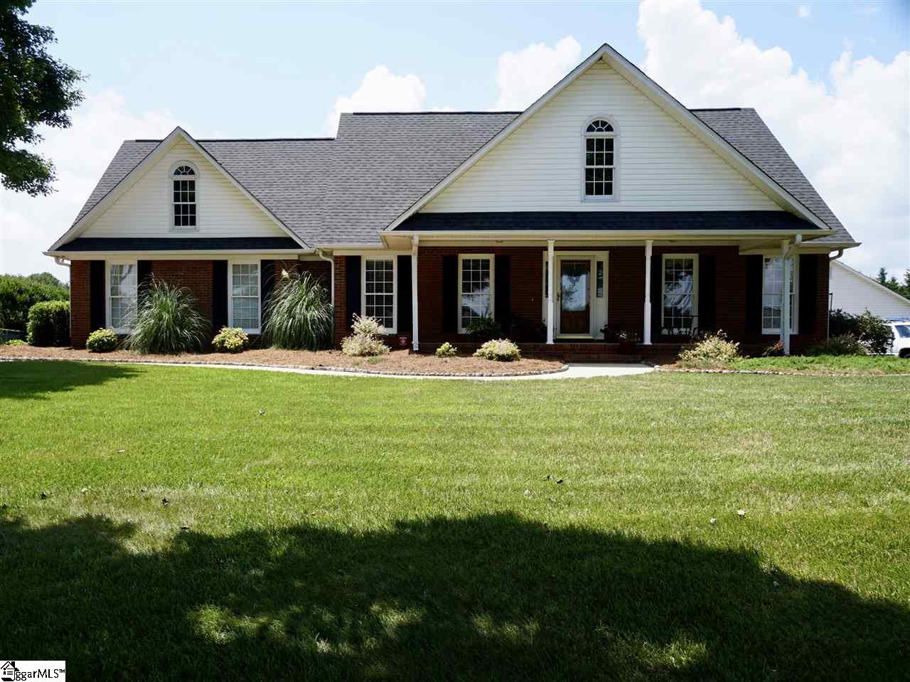 Property image 1 at 342 W Autumn Ridge Road, Moore, SC 29369