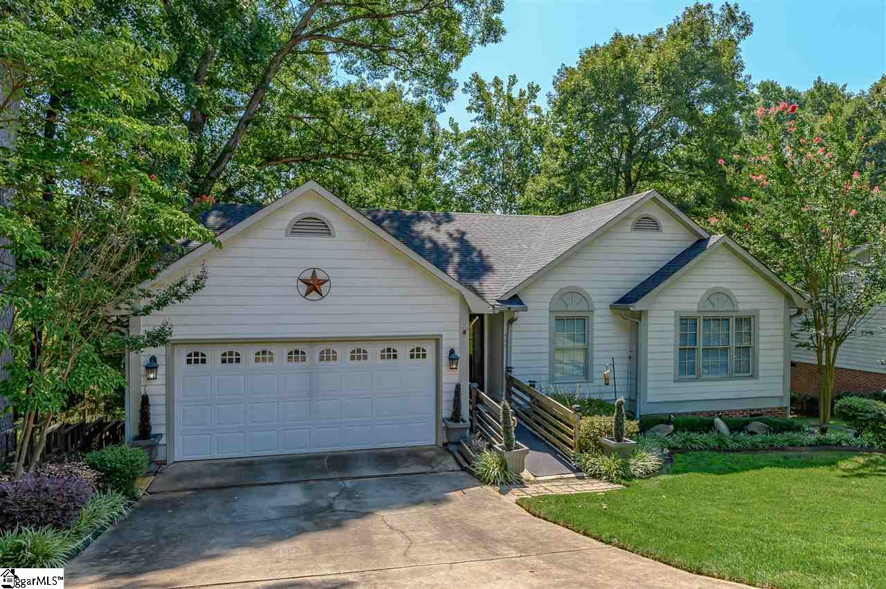 Property image 1 at 400 Halifax Drive, Greenville, SC 29615