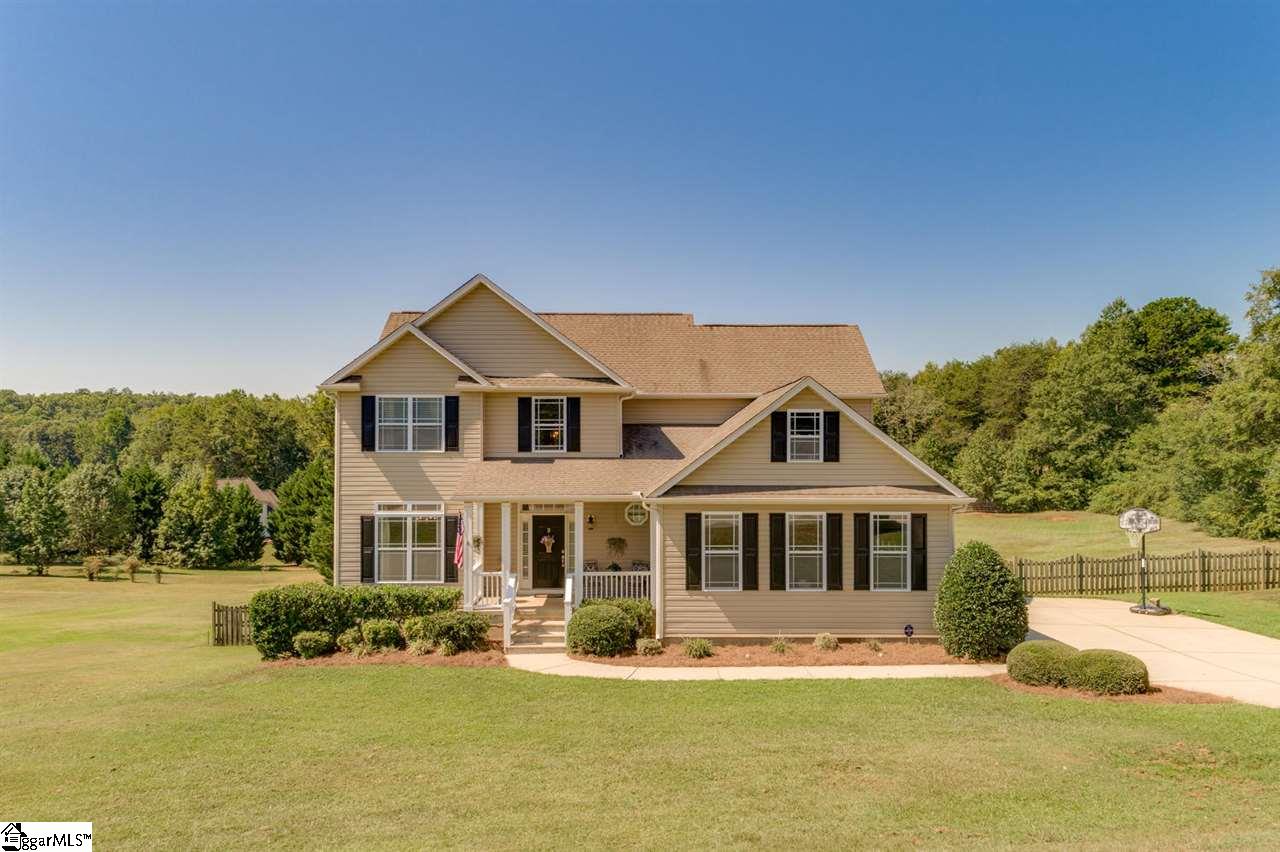 Property image 1 at 2 Paris Road, Taylors, SC 29687