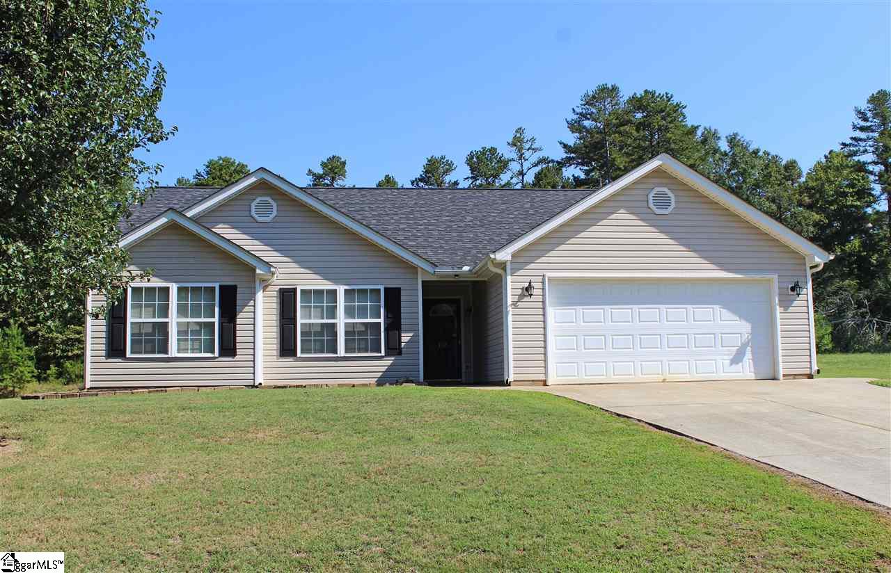 Property image 1 at 102 Cavelier Court, Williamston, SC 29697