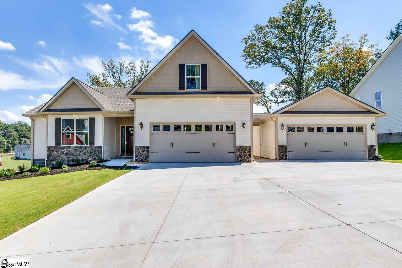 Property image 1 at 3 Alice Kelley Court, Travelers Rest, SC 29690