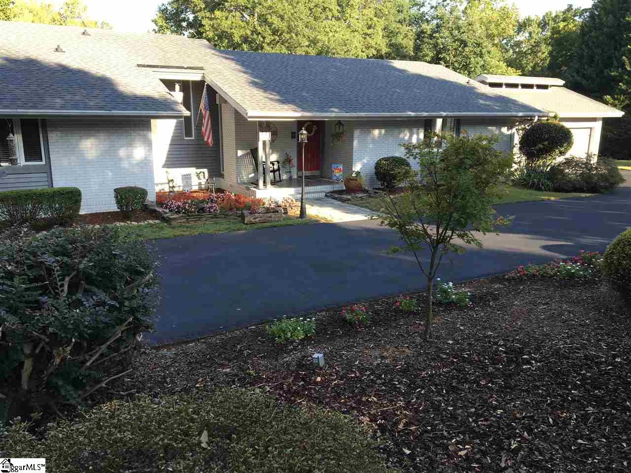 Property image 1 at 11 Terra Lea Lane, Greenville, SC 29615-2751