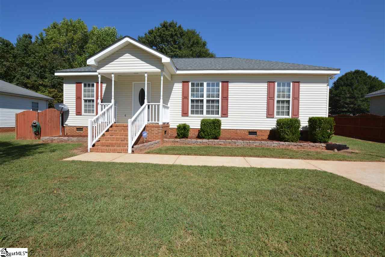 Property image 1 at 11 Susan Drive, Piedmont, SC 29673