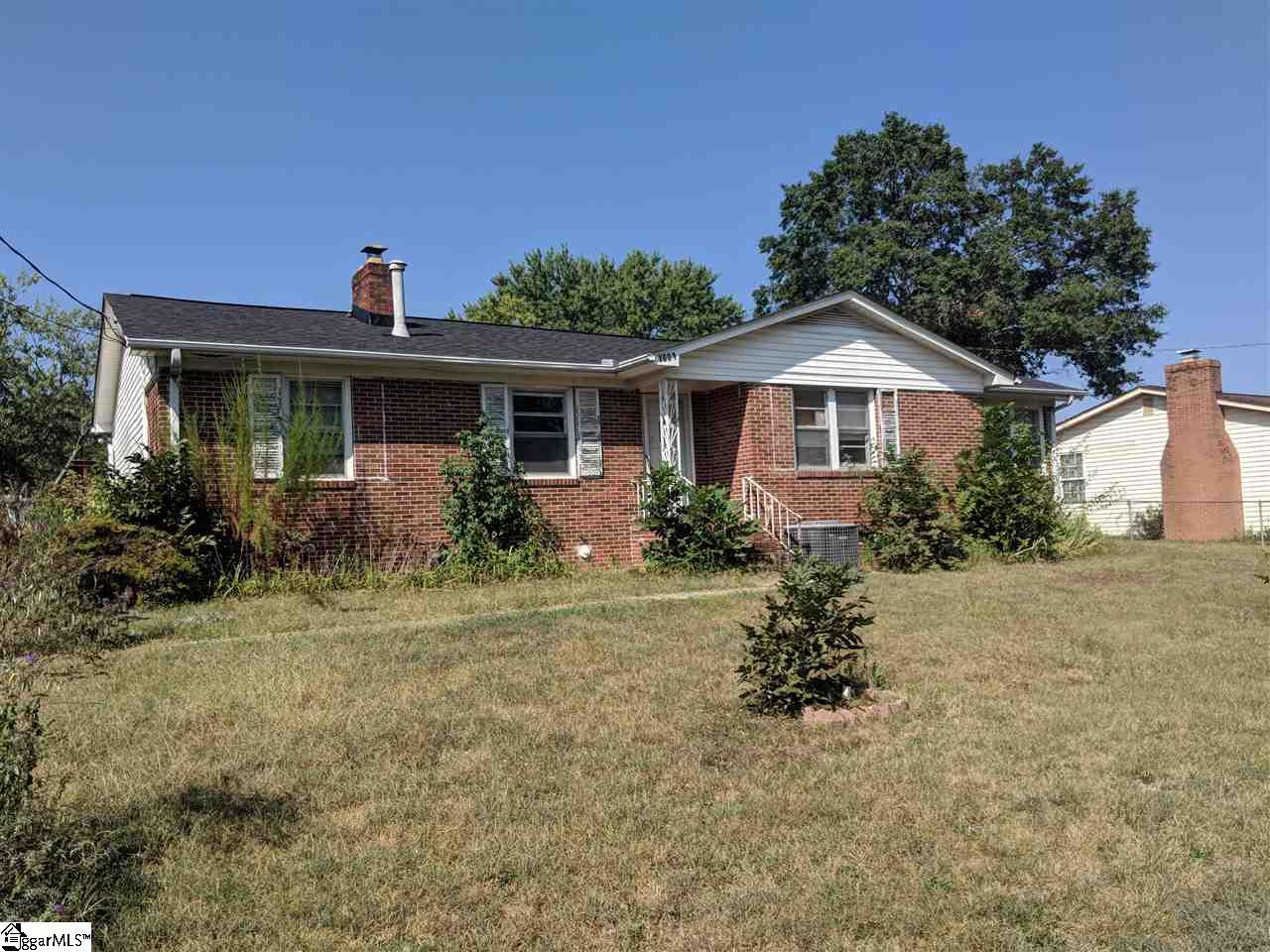 Property image 1 at 1601 E Lee Road, Taylors, SC 29687