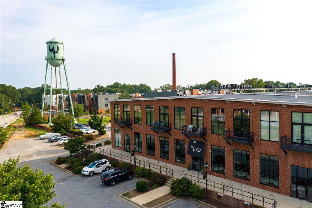 Property image 1 at 300 South Street, Simpsonville, SC 29681