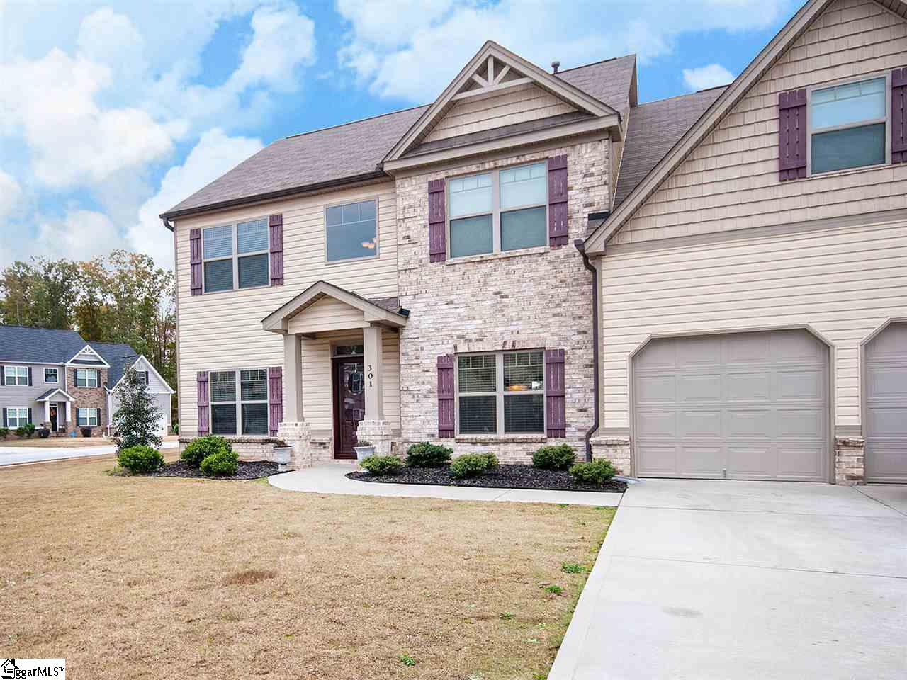 Property image 1 at 301 Bellona Lane, Simpsonville, SC 29681