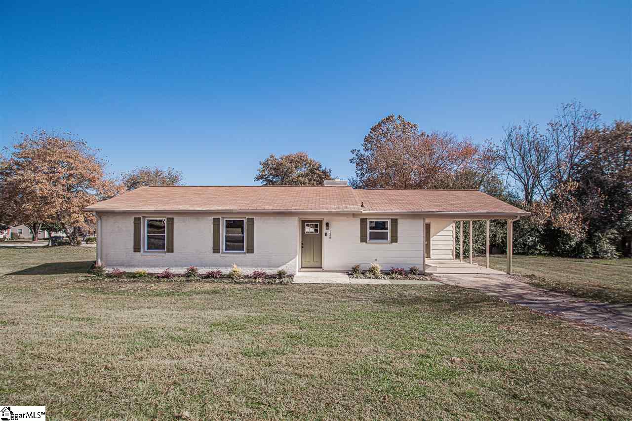 Property image 1 at 130 Sheffield Drive, Piedmont, SC 29673