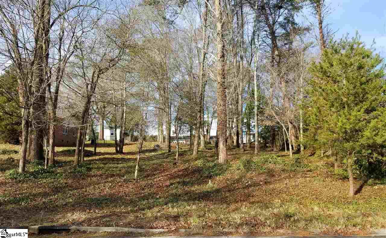Property image 1 at 107 Morningside Drive, Greer, SC 29651