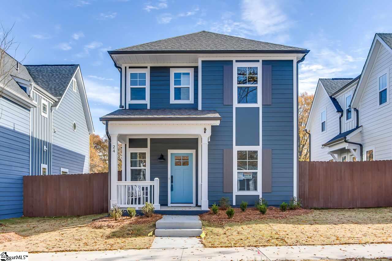 Property image 1 at 8 Ridge Knoll Circle, Greenville, SC 29607