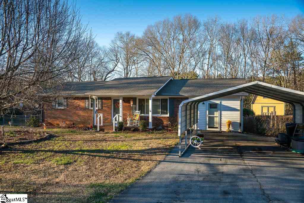 Property image 1 at 203 Lakeside Lane, Liberty, SC 29657