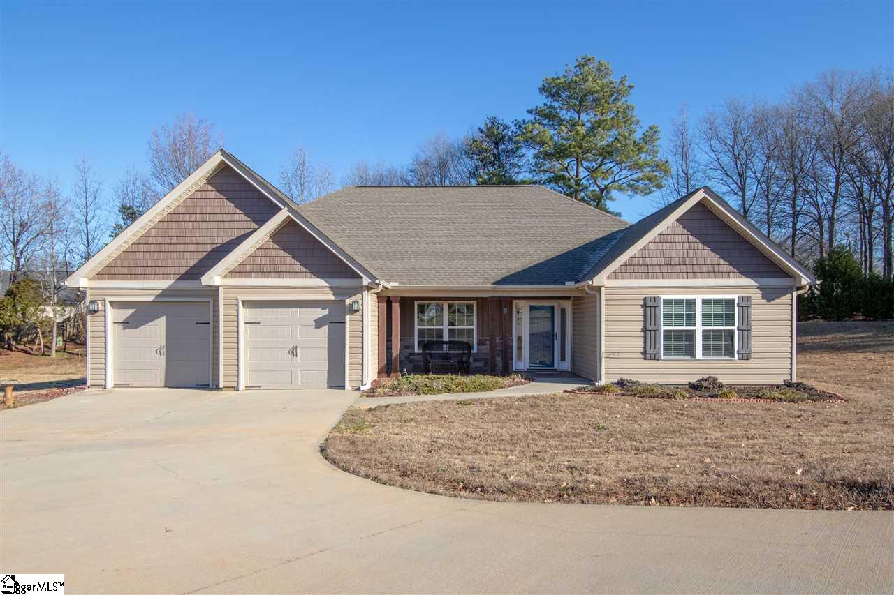 Property image 1 at 8 Haven Reach Way, Taylors, SC 29687