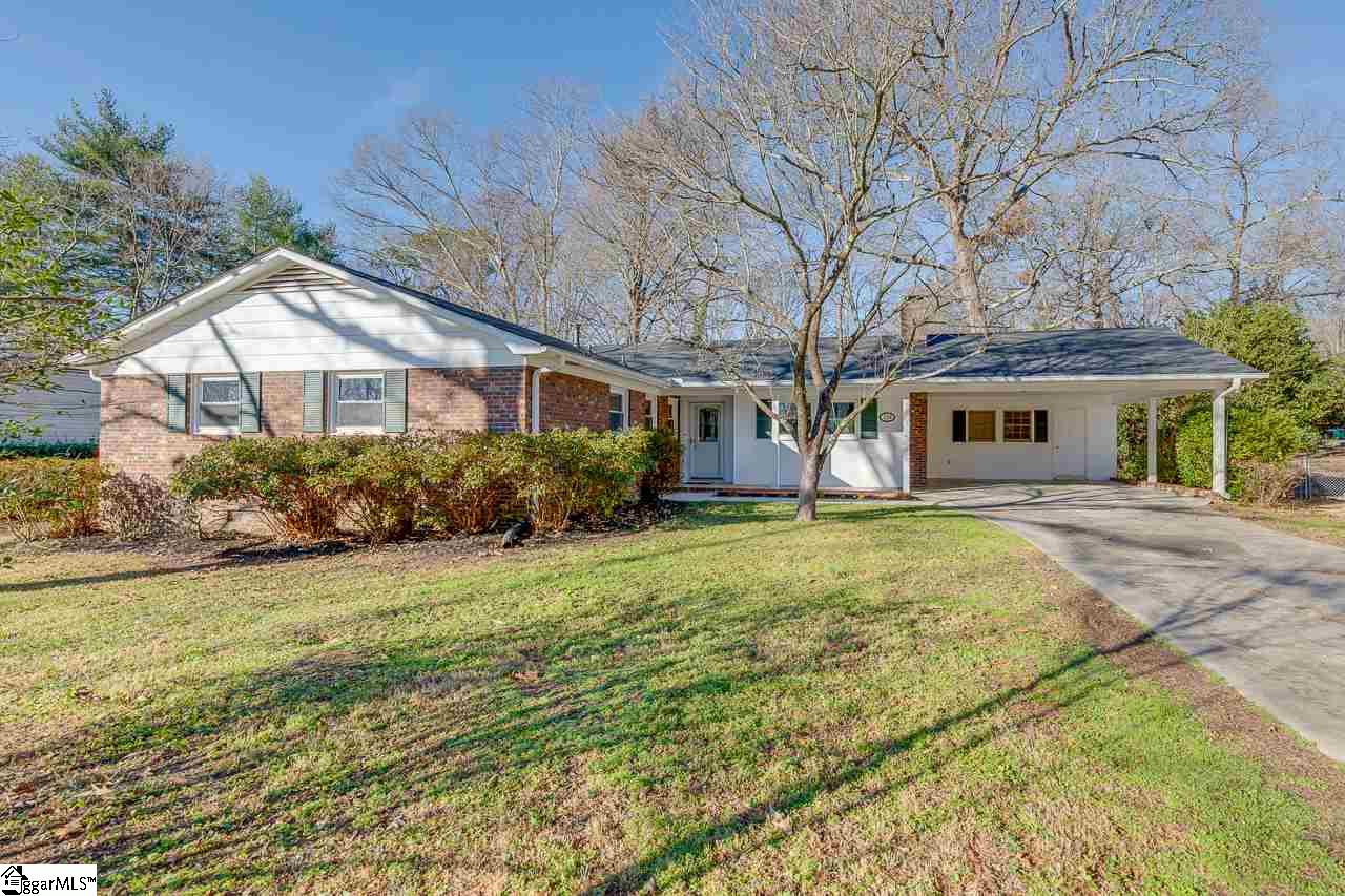 Property image 1 at 110 Bedford Drive, Taylors, SC 29687