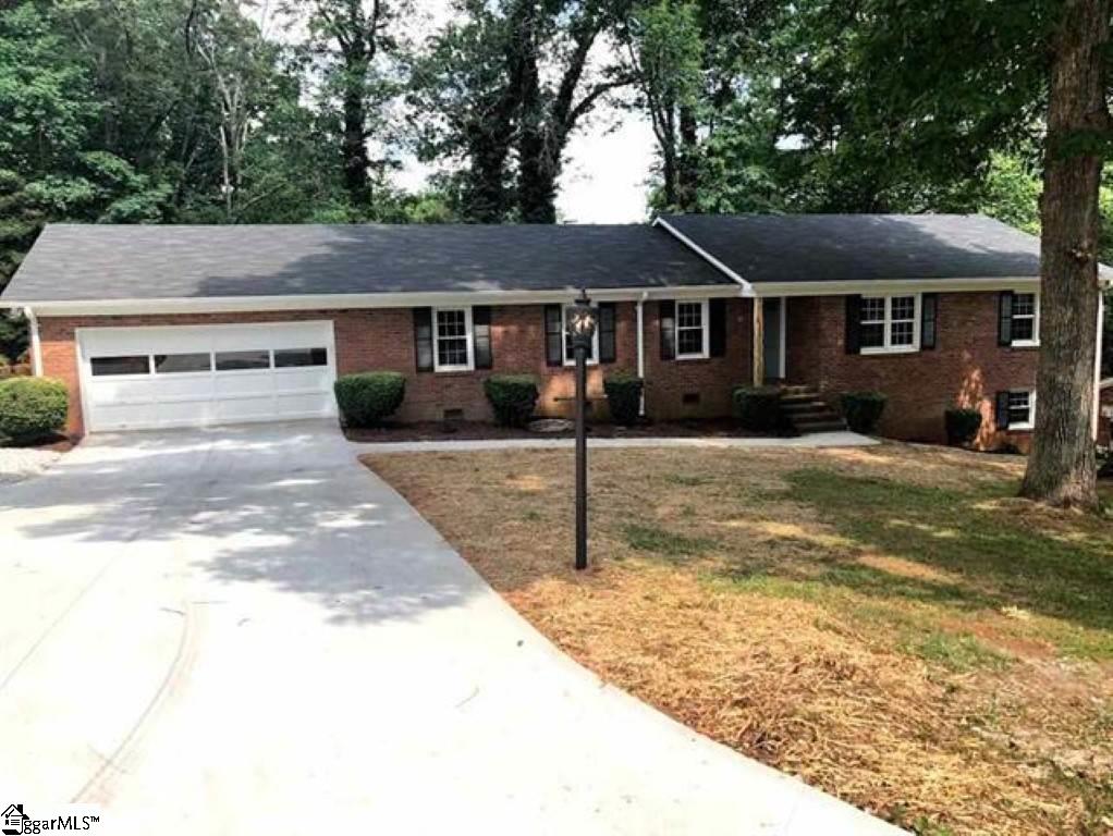 Property image 1 at 112 Holly Road, Taylors, SC 29687