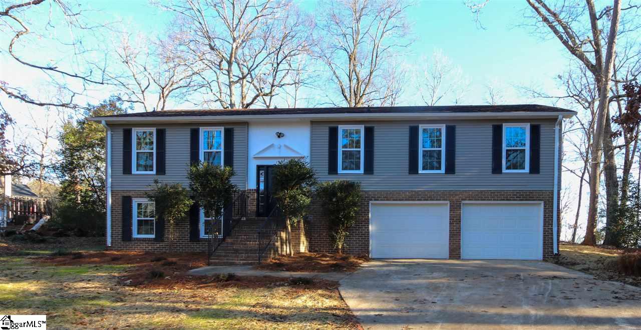 123 E Woodburn Drive