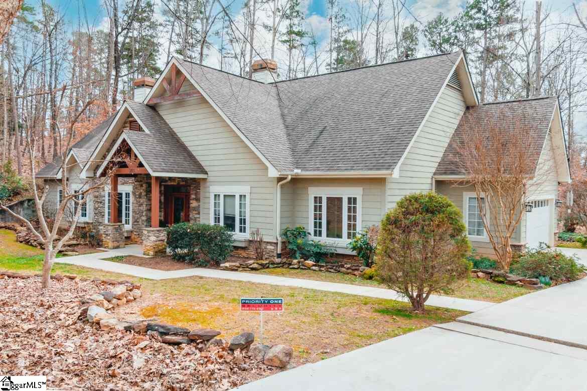 Property image 1 at 203 Hillview Drive, Seneca, SC 29672