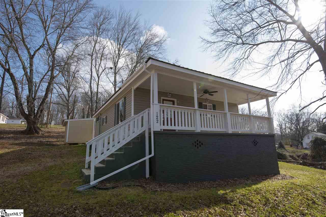 Property image 1 at 122 Rock View Street, Easley, SC 29640