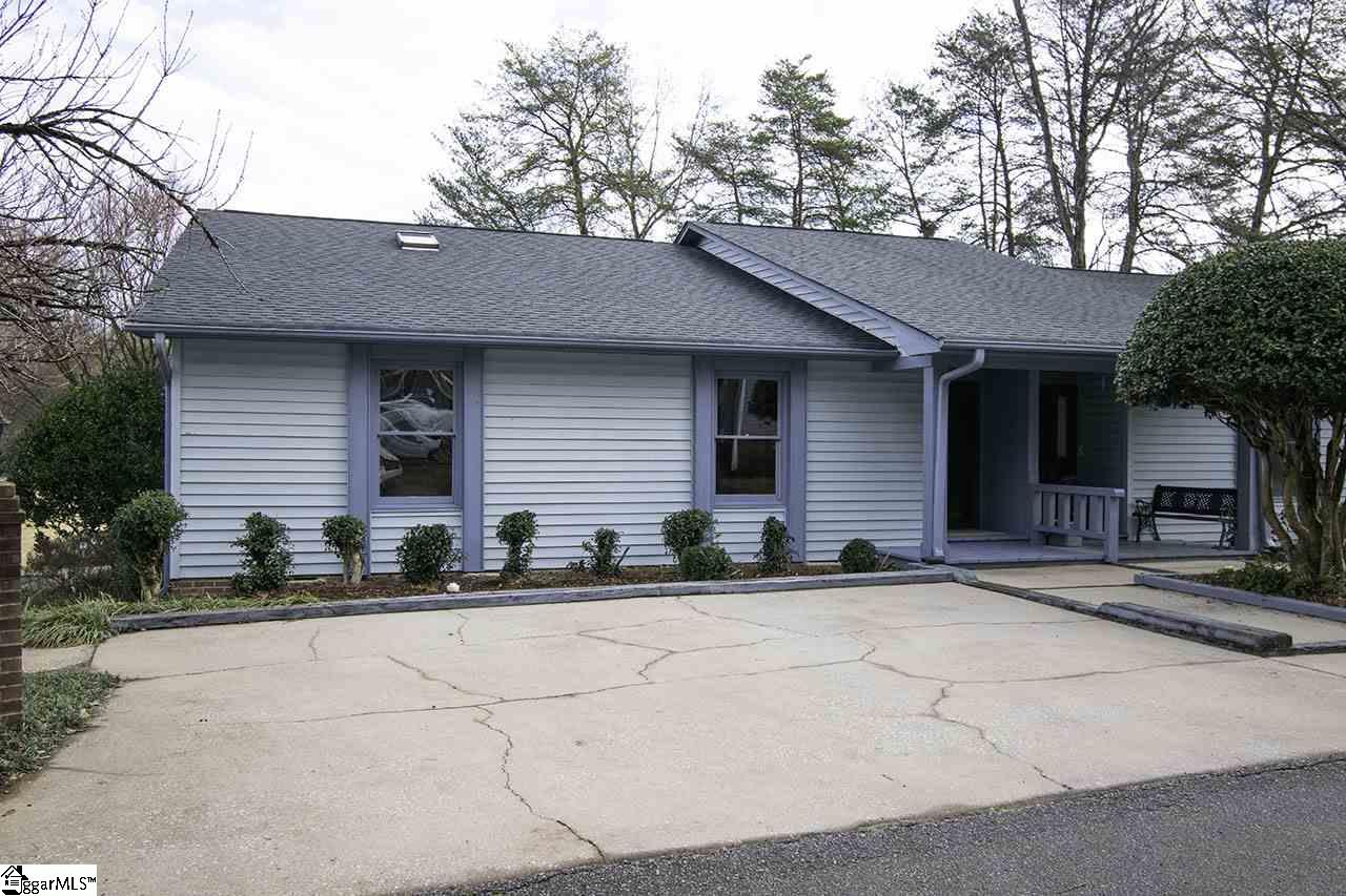 Property image 1 at 17 Club Pointe, Taylors, SC 29687