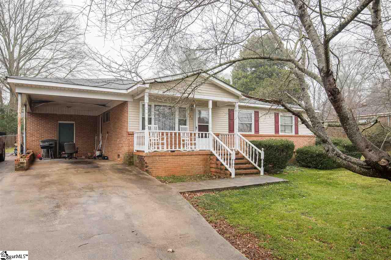 Property image 1 at 35 Montis Drive, Greenville, SC 29617