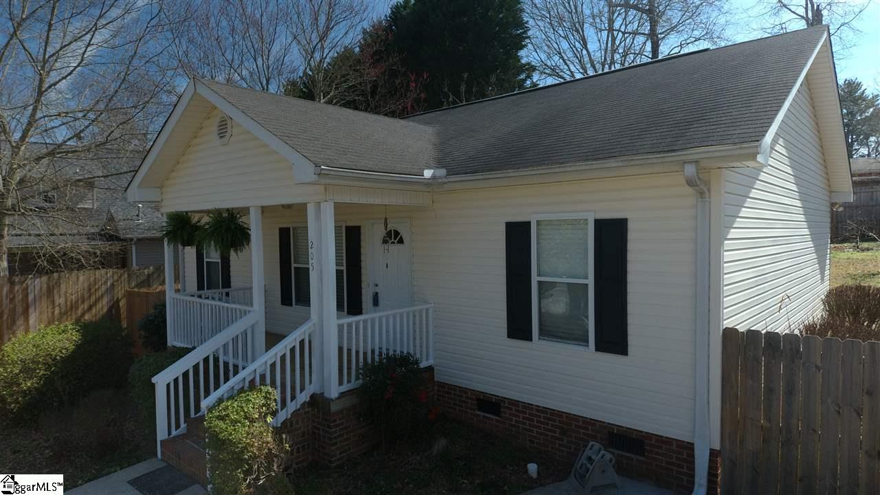 Property image 1 at 205 Joes Court, Easley, SC 29642