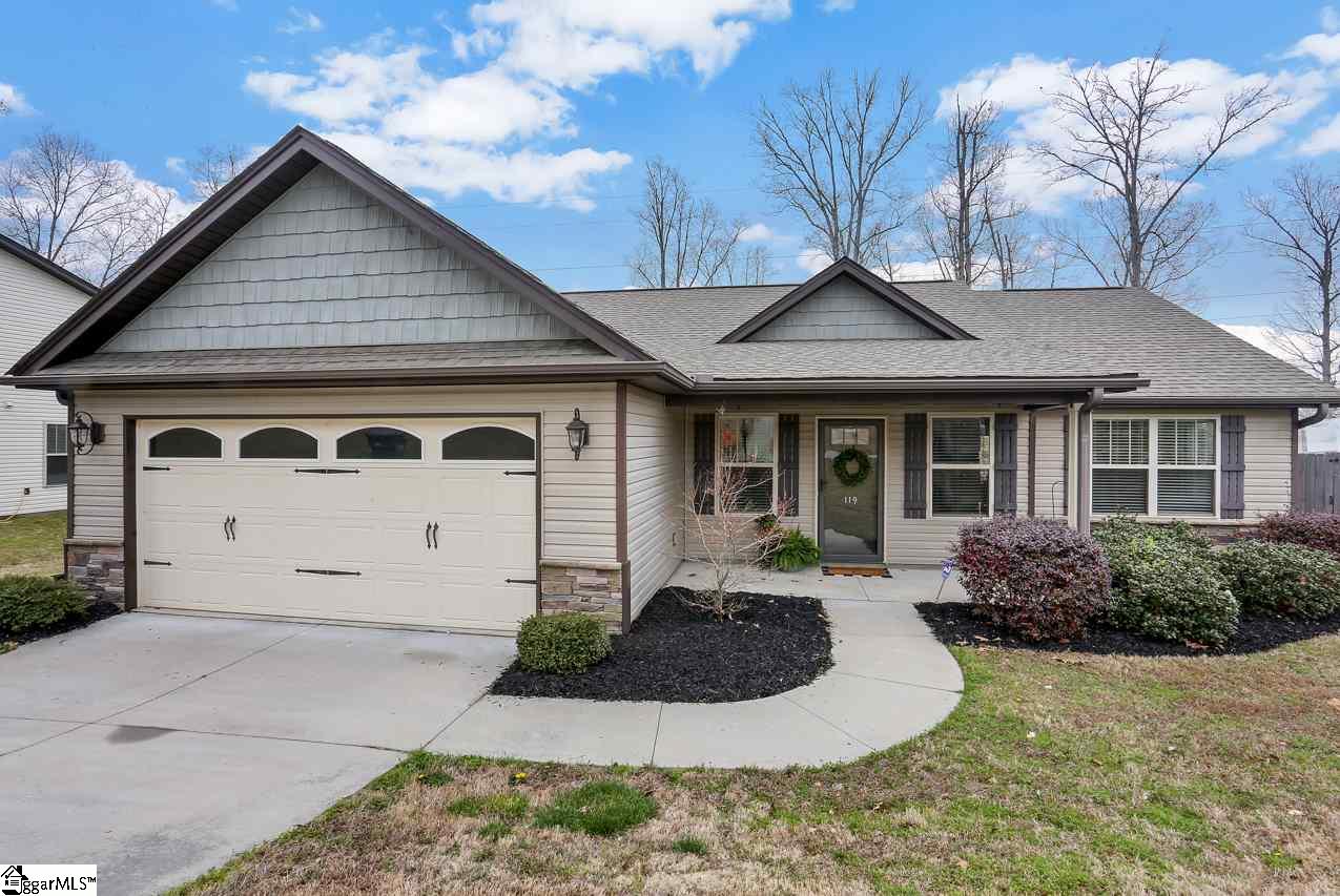 Property image 1 at 119 Autumn Hill Road, Greer, SC 29651