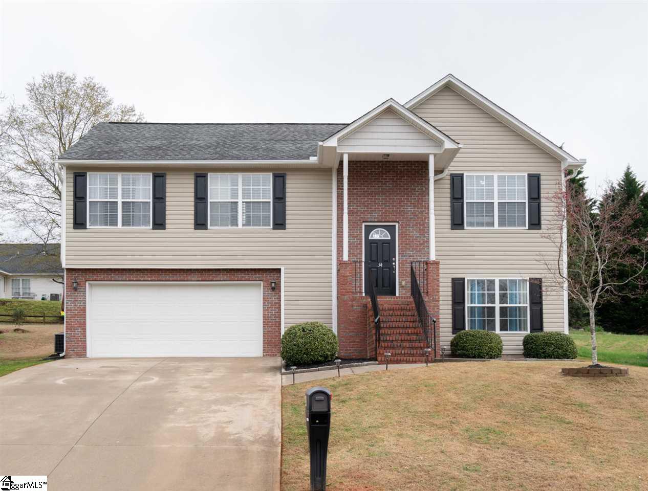 Property image 1 at 34 Spring Fellow Lane, Taylors, SC 29687-1714