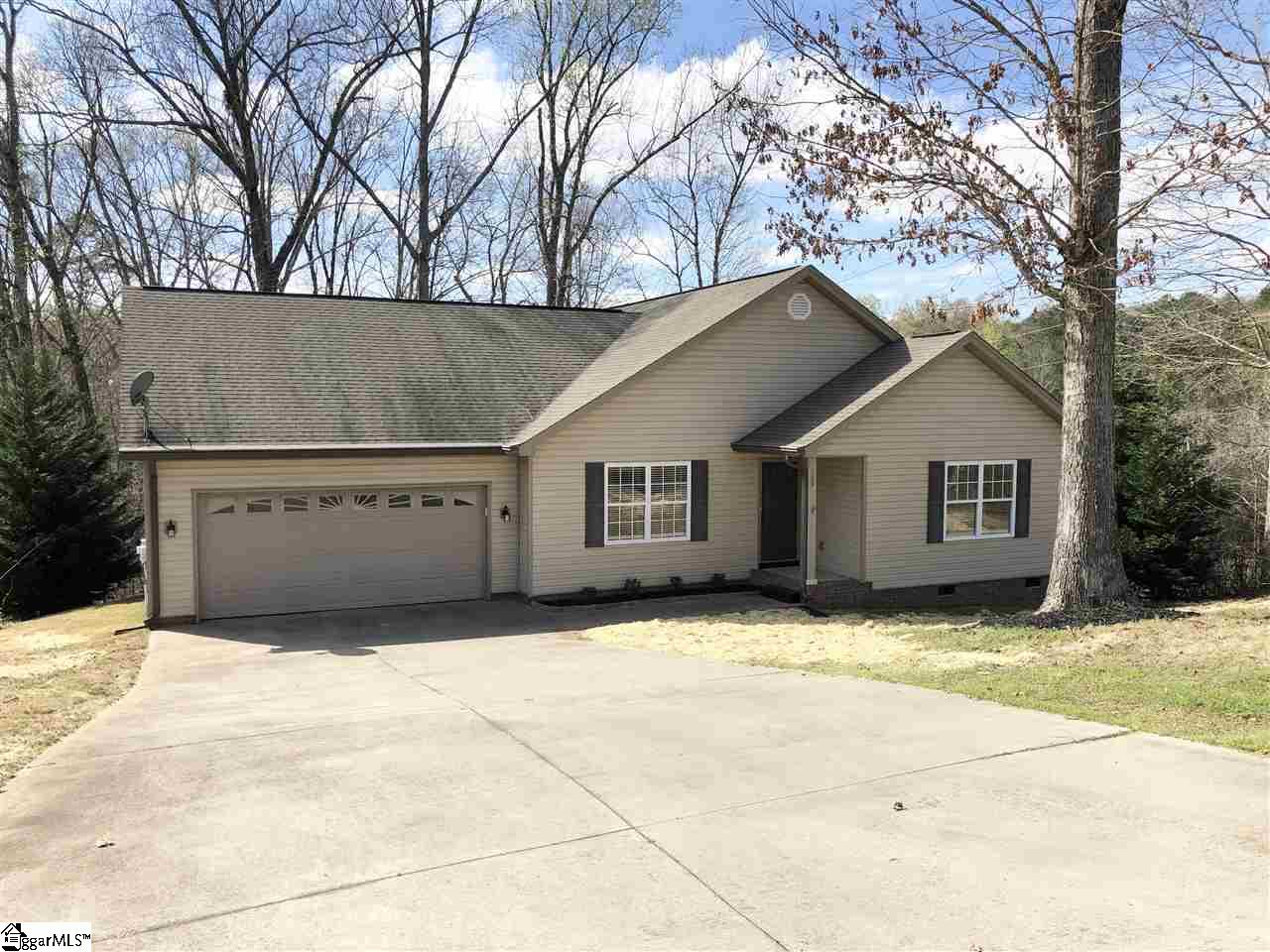 Property image 1 at 139 Pinewood Drive, Greer, SC 29651