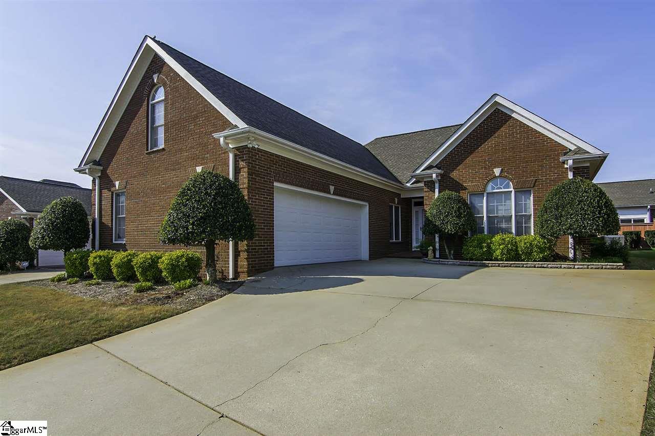 Property image 1 at 8 Willowleaf Court, Greenville, SC 29617