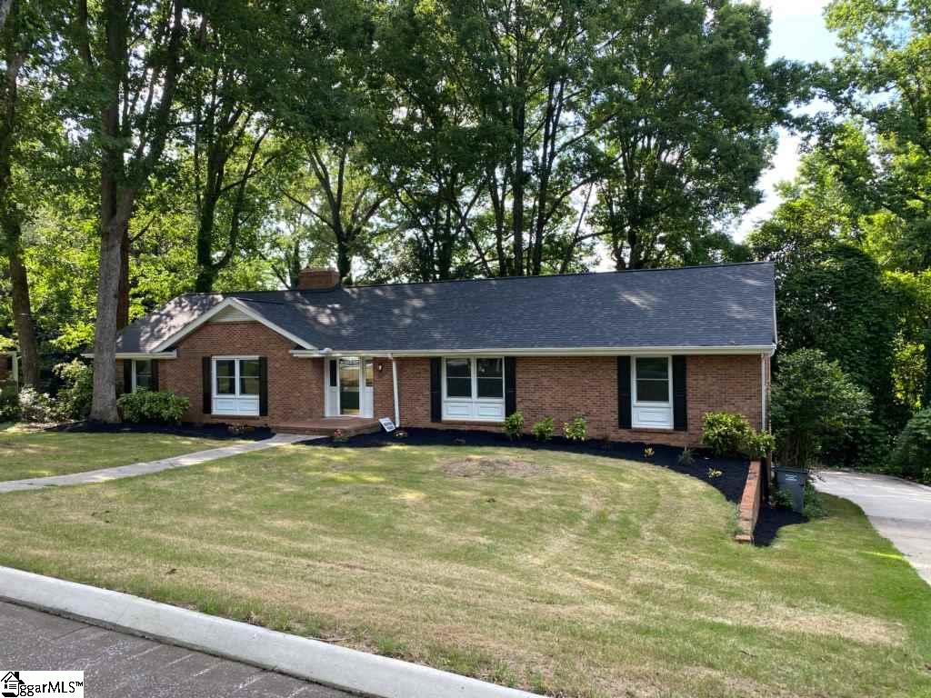 Property image 1 at 13 Indian Springs Drive, Greenville, SC 29615