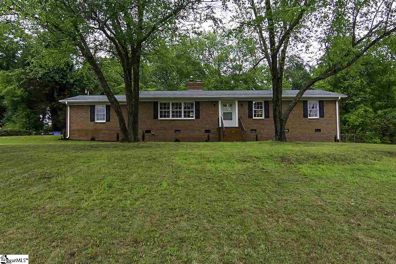 Property image 1 at 104 Knollview Drive, Greenville, SC 29611
