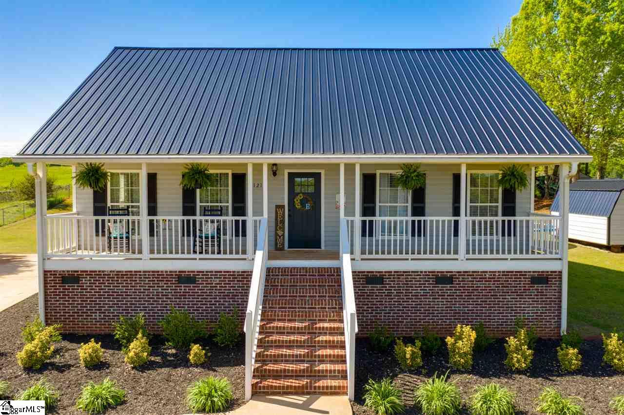 Property image 1 at 121 Golden Springs Lane, Liberty, SC 29657