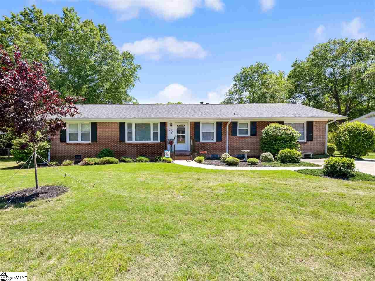 Property image 1 at 707 Confederate Circle, Taylors, SC 29687