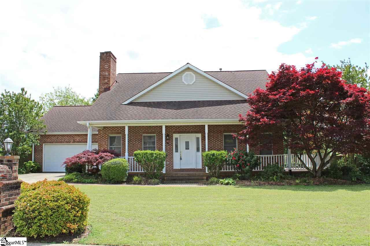 Property image 1 at 5 Darby Hill Lane, Taylors, SC 29687