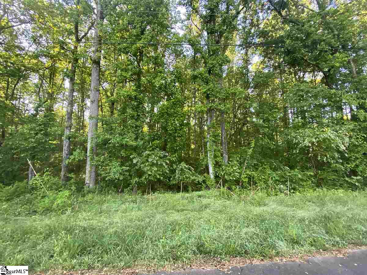Property image 1 at 121 Kingswood Circle, Simpsonville, SC 29681