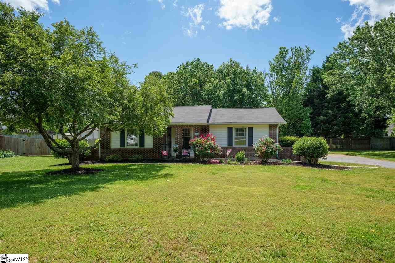 Property image 1 at 102 Elrod Street, Easley, SC 29642