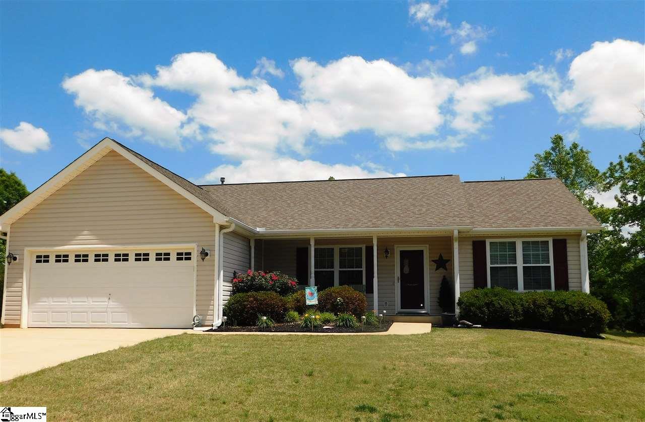 Property image 1 at 6 Hartman Road, Greer, SC 29651