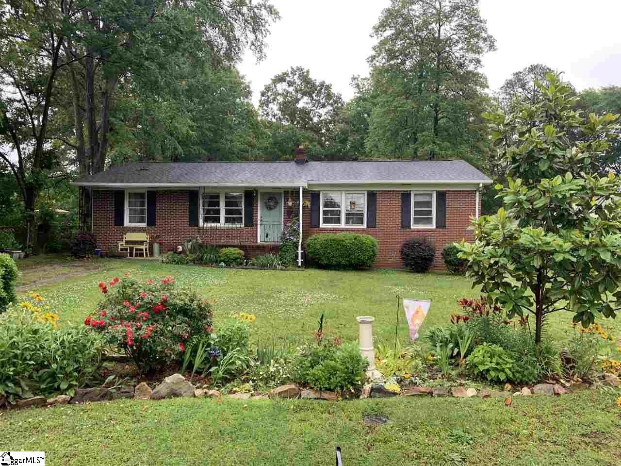 Property image 1 at 3 Cardinal Drive, Taylors, SC 29687