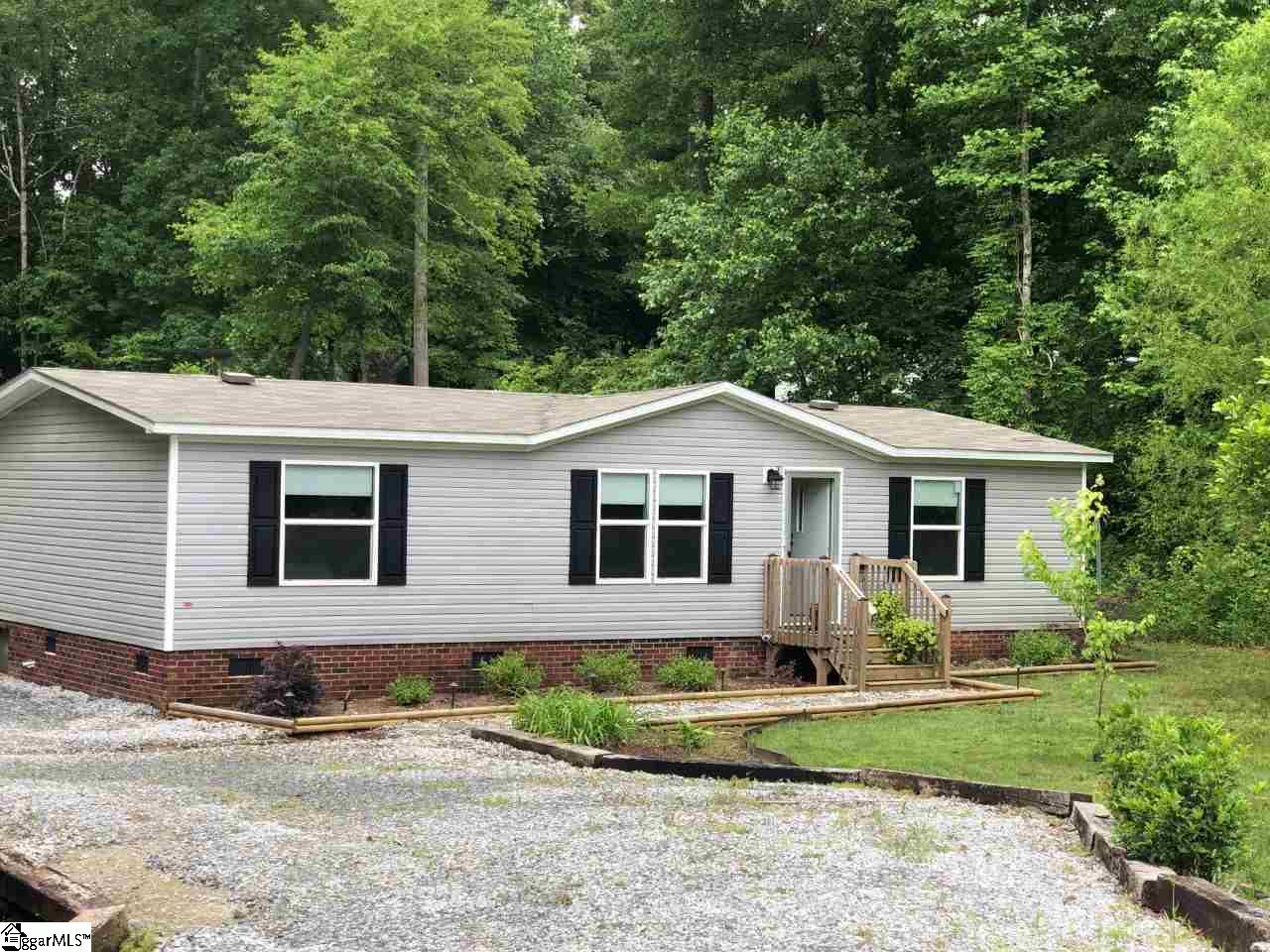 Property image 1 at 208 Manhattan Boulevard, Piedmont, SC 29673