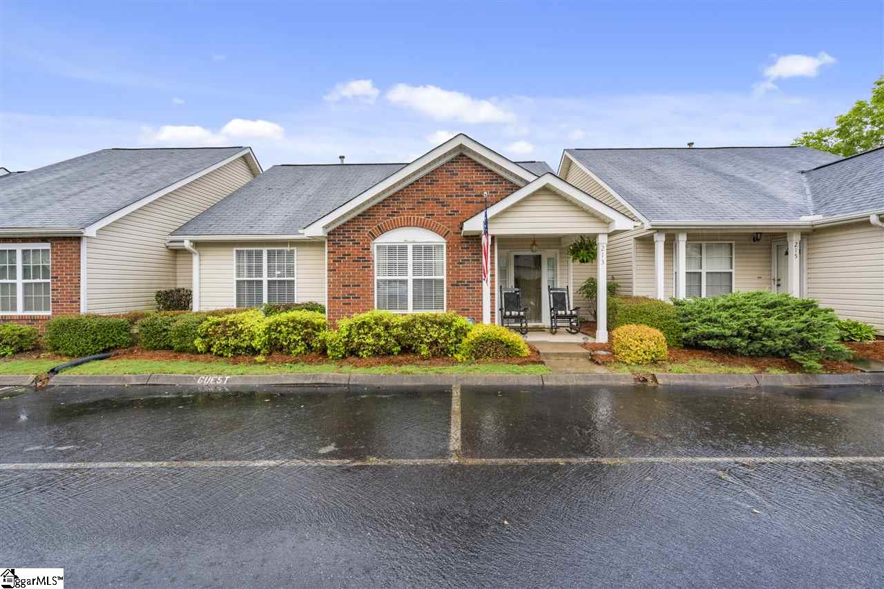 Property image 1 at 213 Woodruff Park Lane, Simpsonville, SC 29681