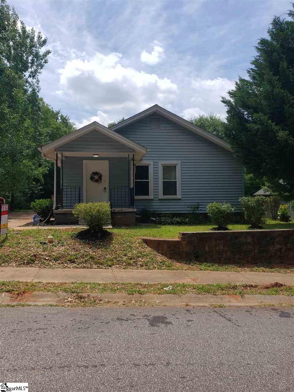 Property image 1 at 115 Leo Lewis Street, Greenville, SC 29609