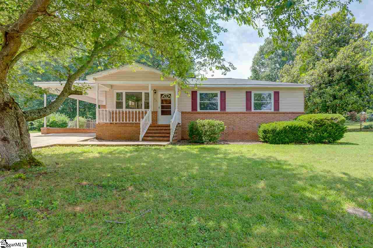 Property image 1 at 35 Montis Drive, Greenville, SC 29617