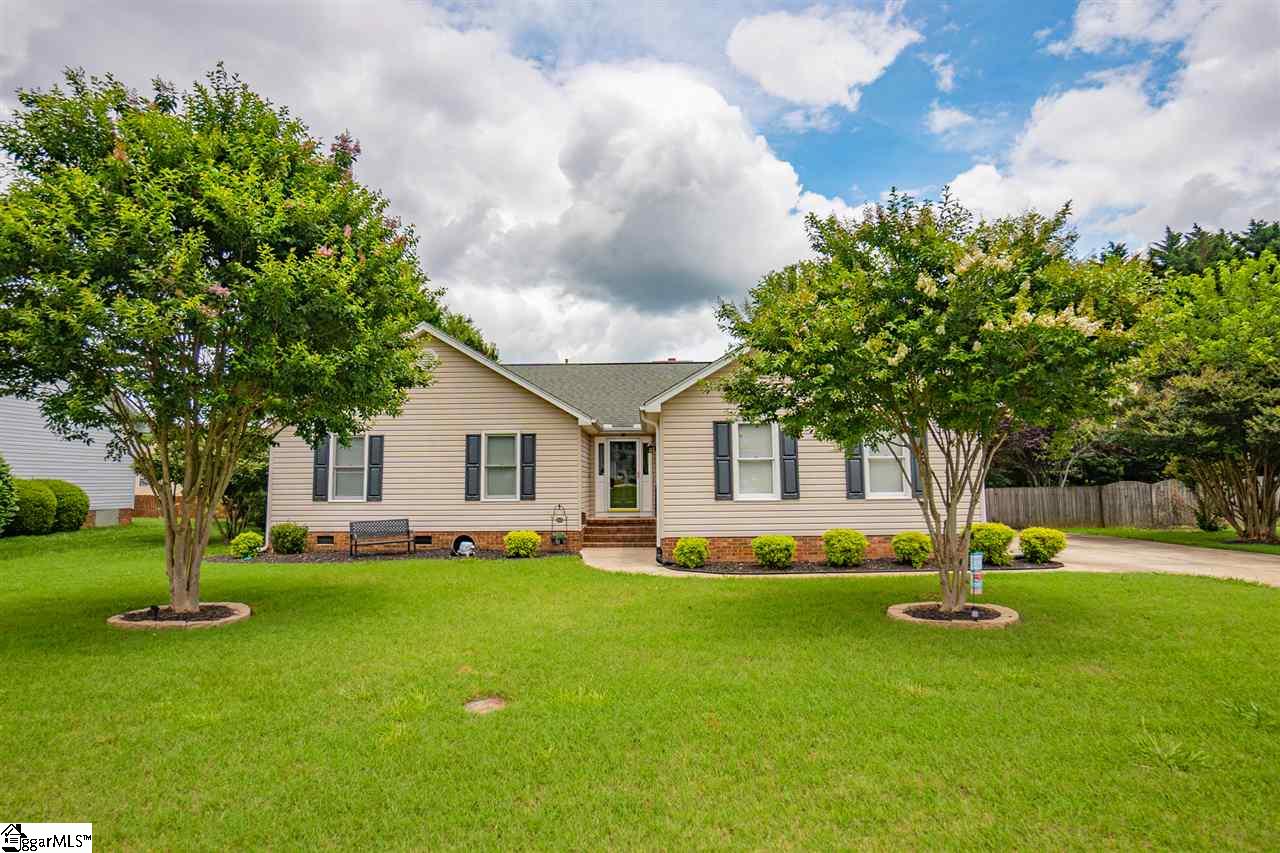 Property image 1 at 100 Tearose Lane, Simpsonville, SC 29681