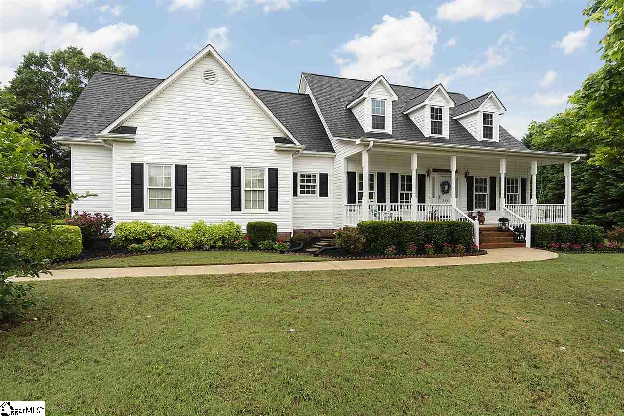 Property image 1 at 204 Windrow Lane, Fountain Inn, SC 29644