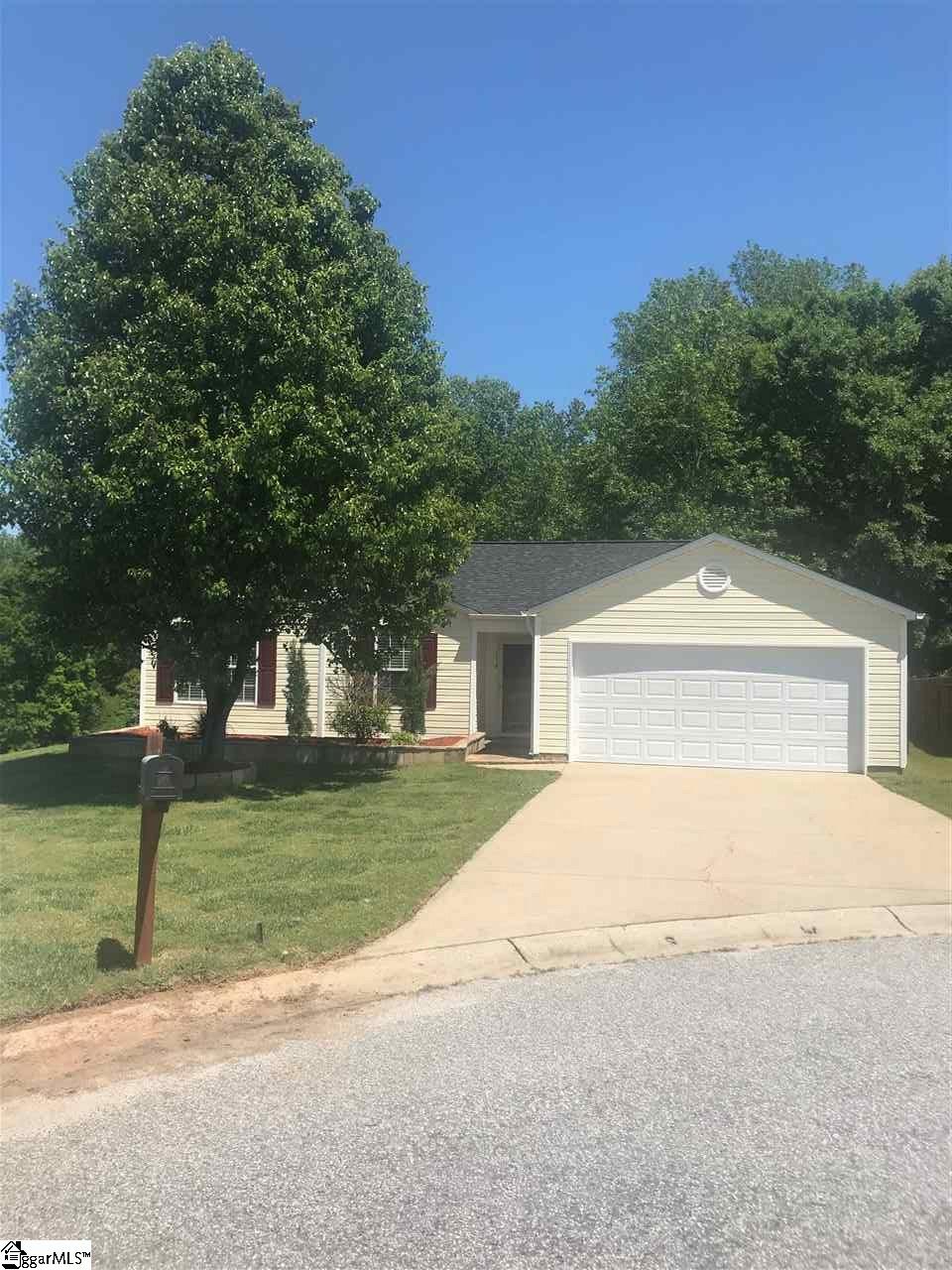 Property image 1 at 114 Willow Bend Drive, Taylors, SC 29687