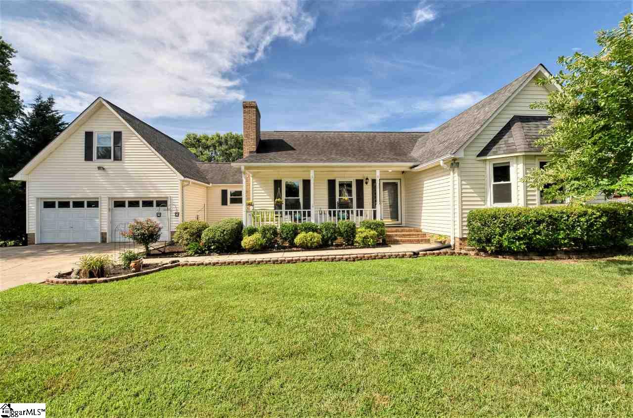 Property image 1 at 410 Pinnacle Court, Easley, SC 29642