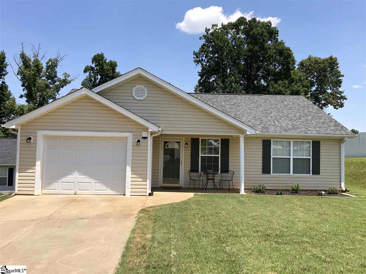 Property image 1 at 4 Kojak Court, Greenville, SC 29605