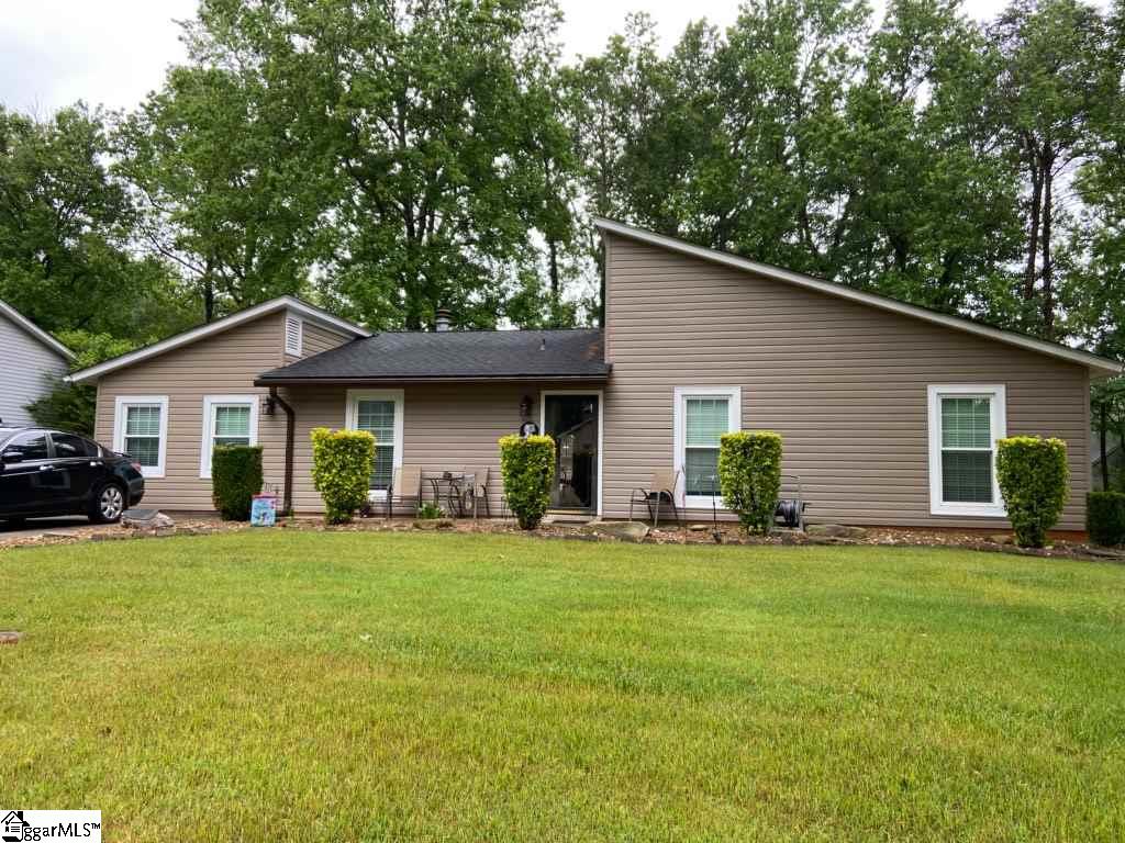Property image 1 at 13 Carversham Row, Piedmont, SC 29673